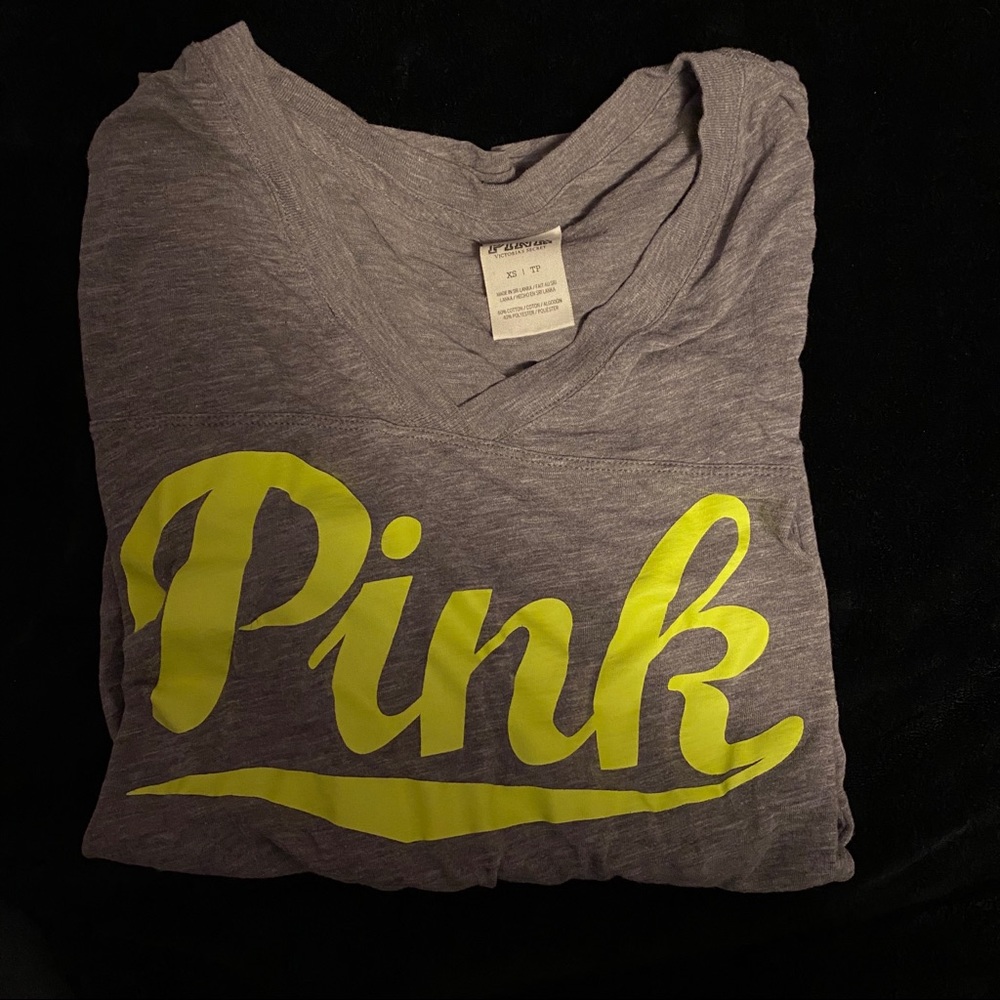 PINK Victoria’s Secret v neck